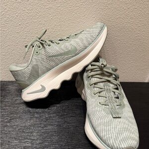 Nike shoes, size 11. Very new! Worn twice lightly